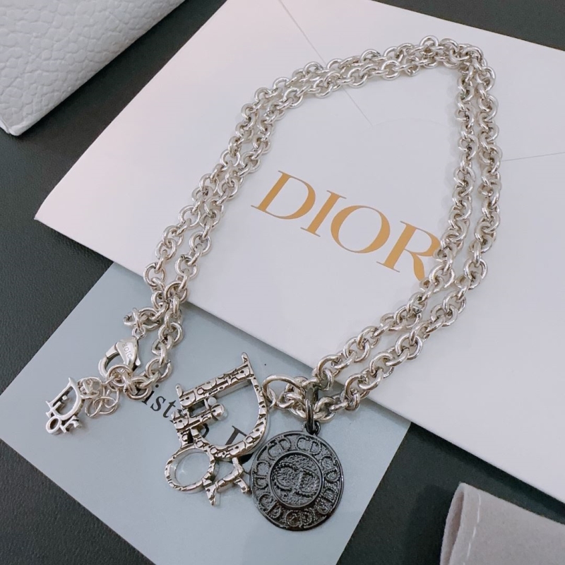 chr1st1an D10r necklaces